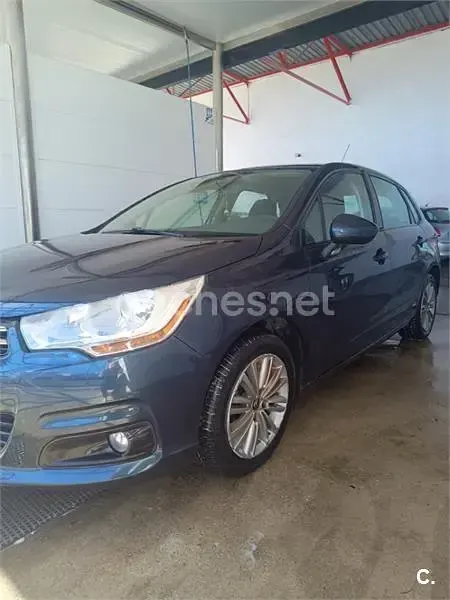 Usado Citroën C4 92 CV (67 kW) 2013 Azul Berlina