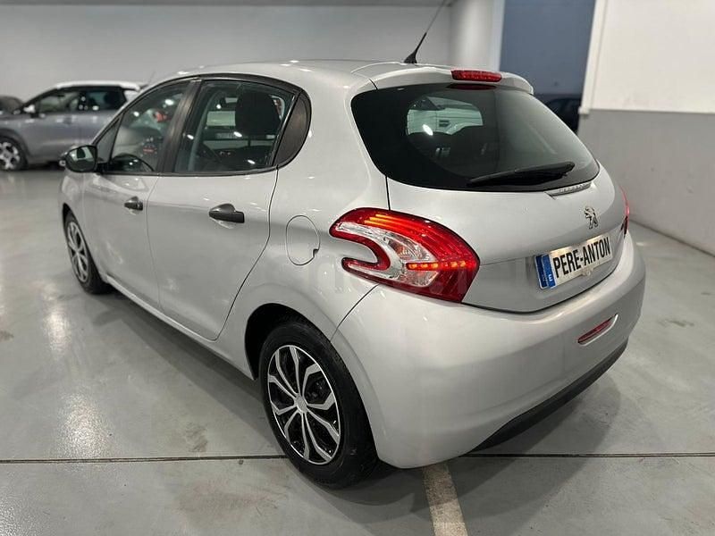 Usado Peugeot 208 Access 68 CV (50 kW) 2014 Gris / plata Utilitario