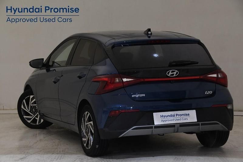 Usado Hyundai i20 100 CV (73 kW) 2025 Azul Utilitario