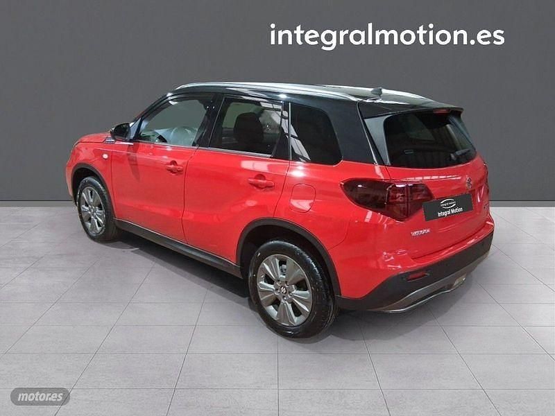 Usado Suzuki Vitara 110 CV (80 kW) 2025 Rojo SUV