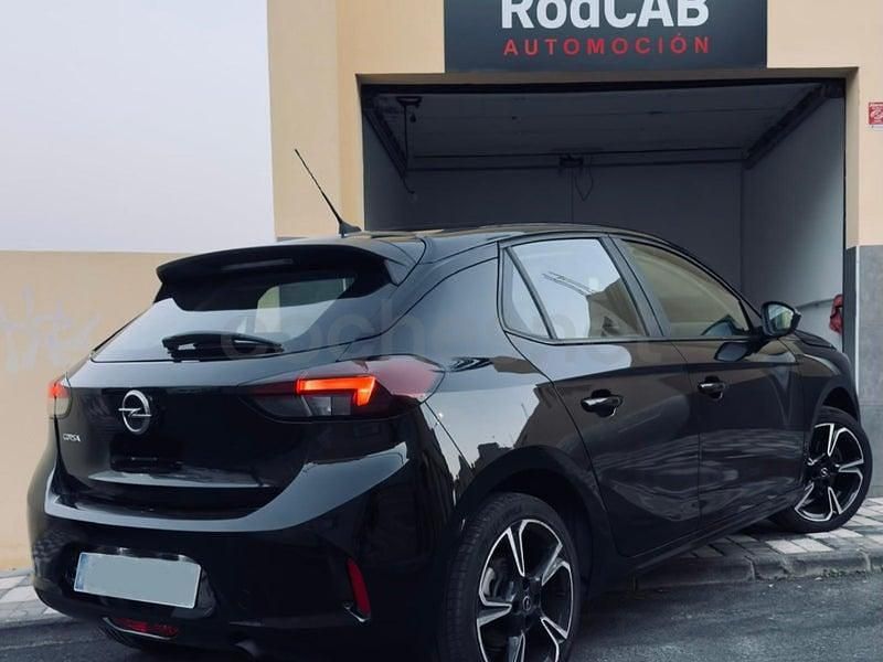 Usado Opel Corsa Edition 100 CV (73 kW) 2022 Negro Utilitario