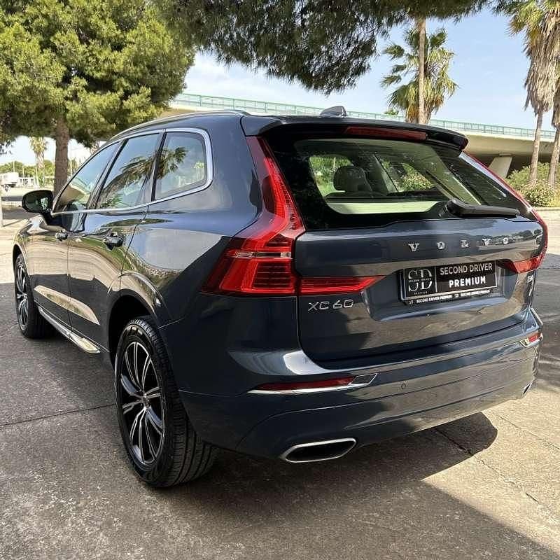 Usado Volvo XC60 Inscription 197 CV (144 kW) 2021 Azul SUV