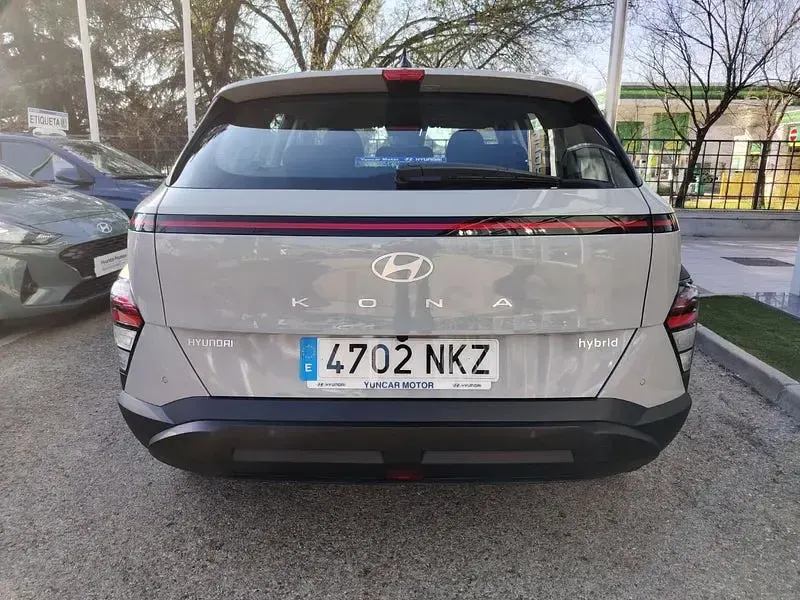 Nuevo Hyundai Kona 138 CV (101 kW) 2026 Beige SUV