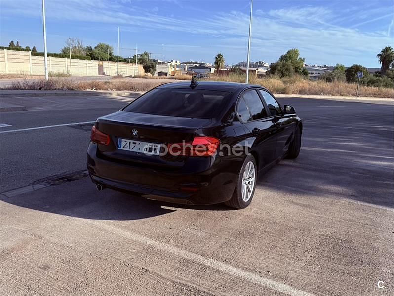 Negro Usado 2017 BMW 318 Comfort Edition Berlina | 14.900 € (Buen precio) - Imagen 1/4