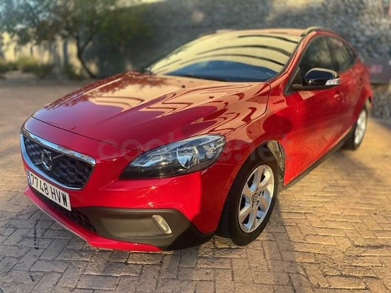 Usado Volvo V40 CC Kinetic 115 CV (84 kW) 2014 Rojo Familiar