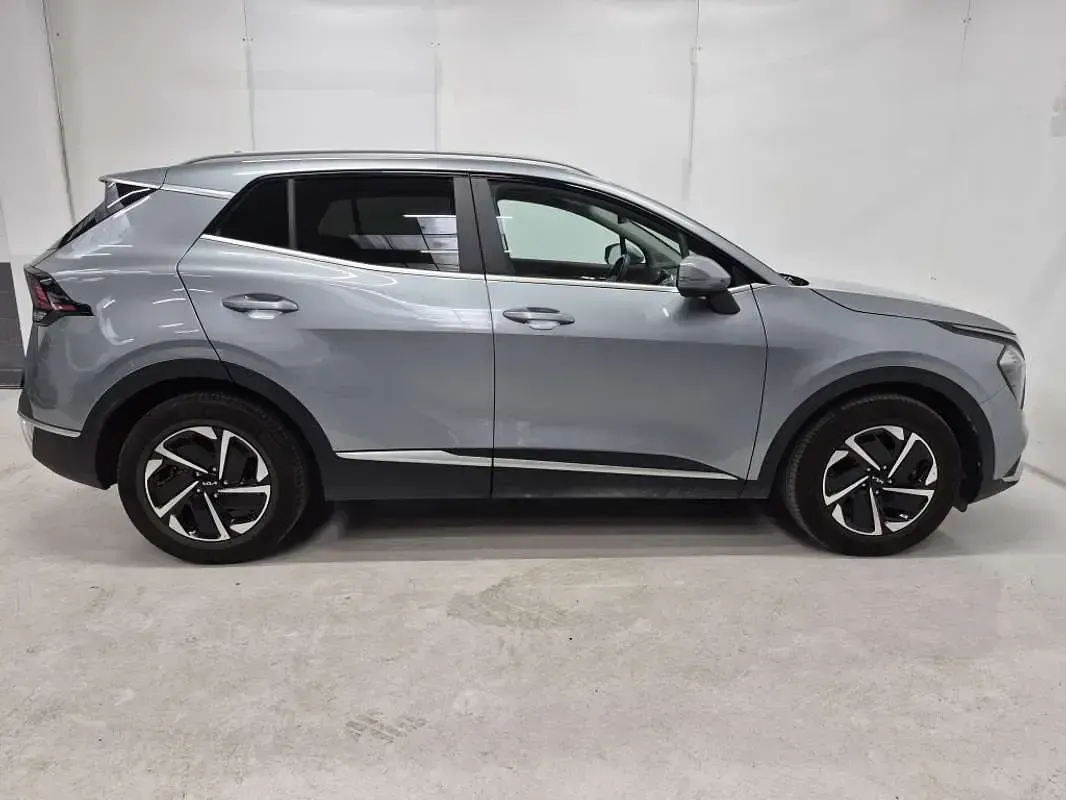 Usado Kia Sportage 162 CV (119 kW) 2024 Gris SUV