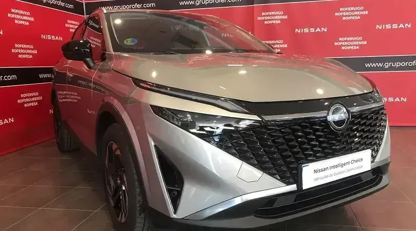 Usado Nissan Qashqai N-Connecta 140 CV (102 kW) 2025 Diamond silver SUV