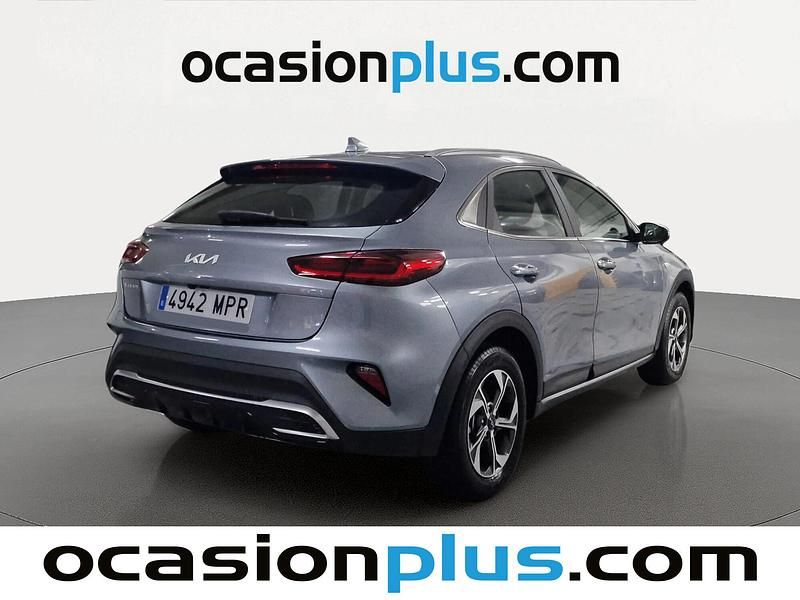 Usado Kia XCeed 120 CV (88 kW) 2024 Gris SUV