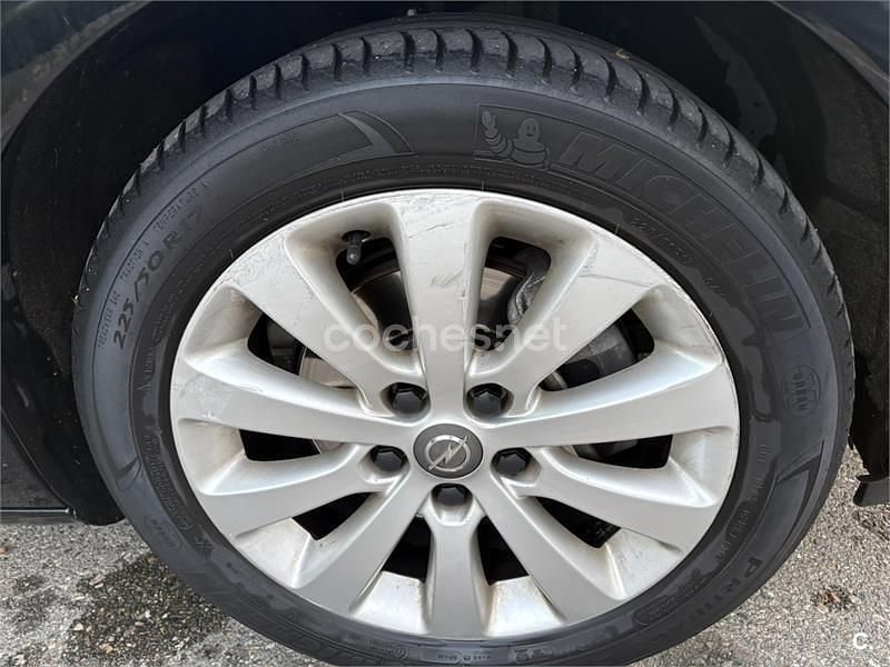 Usado Opel Astra Sport 125 HP (91 kW) 2010 Preto Sedan