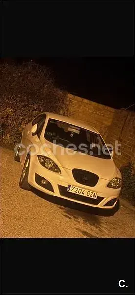 Usado Seat Leon Style 105 CV (77 kW) 2010 Blanco Utilitario