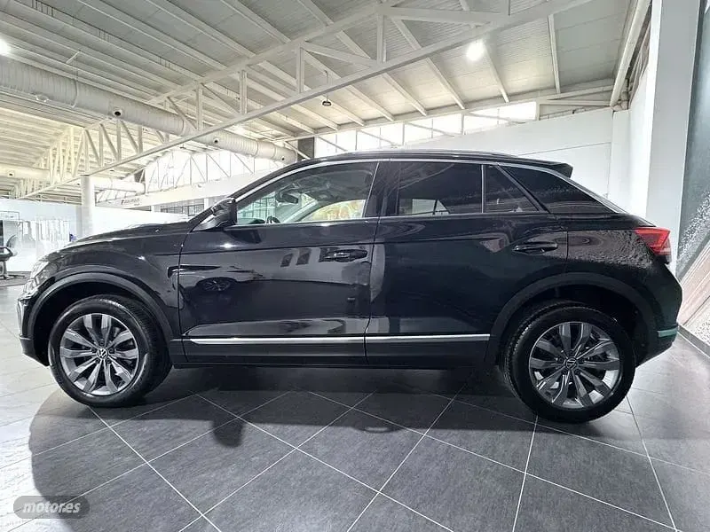 Usado VW T-Roc Sport 150 CV (110 kW) 2021 Negro SUV