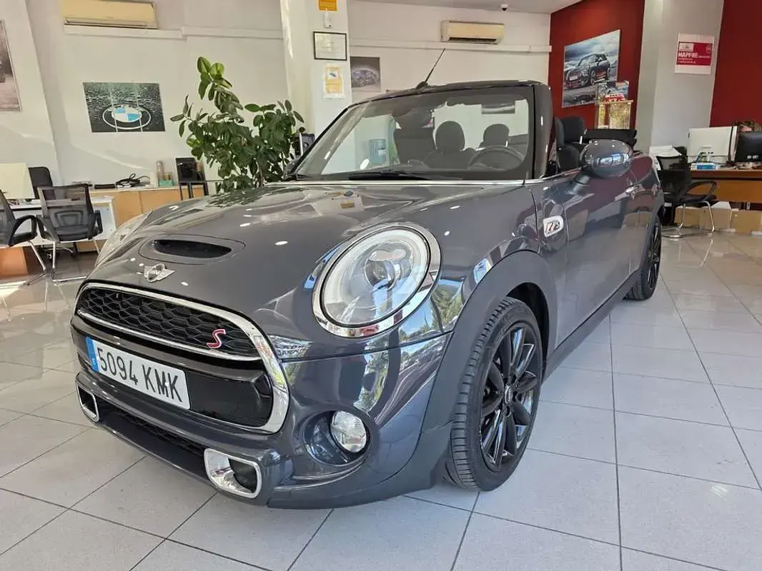 Usado Mini Cooper S Cabriolet 192 CV (141 kW) 2018 Gris / plata Descapotable