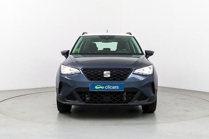 Usado Seat Arona Style 110 CV (80 kW) 2022 Gris SUV