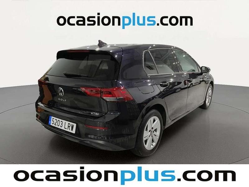Usado VW Golf VIII Life 110 CV (80 kW) 2021 Negro Utilitario