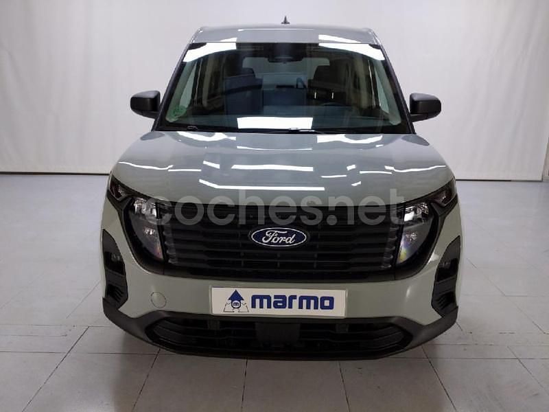 Usado Ford Tourneo Courier Trend 125 CV (91 kW) 2024 Gris / plata Monovolumen