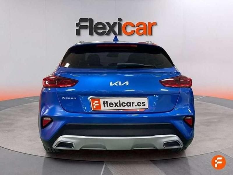 Usado Kia XCeed 120 CV (88 kW) 2022 Azul SUV