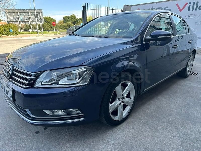 Usado VW Passat Advance 105 CV (77 kW) 2014 Azul Berlina