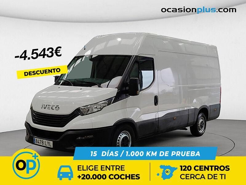 Usado Iveco Daily 156 CV (114 kW) 2022 Blanco Berlina