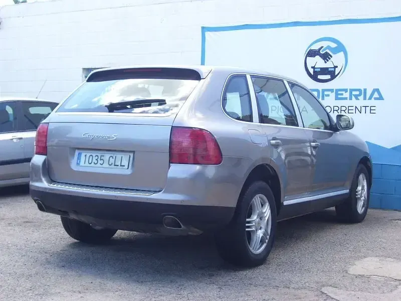 Käytetty Porsche Cayenne S 340 HP (250 kW) 2003 Ruskea Katumaasturi