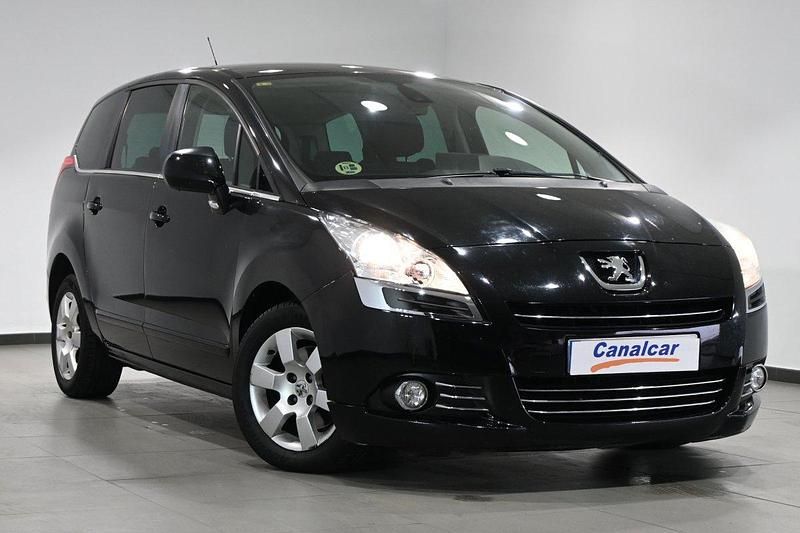 Usado Peugeot 5008 Active 150 CV (110 kW) 2012 Negro Monovolumen