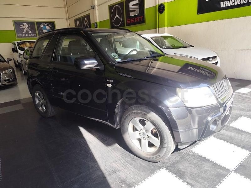 Usado Suzuki Grand Vitara 129 CV (94 kW) 2009 Negro SUV