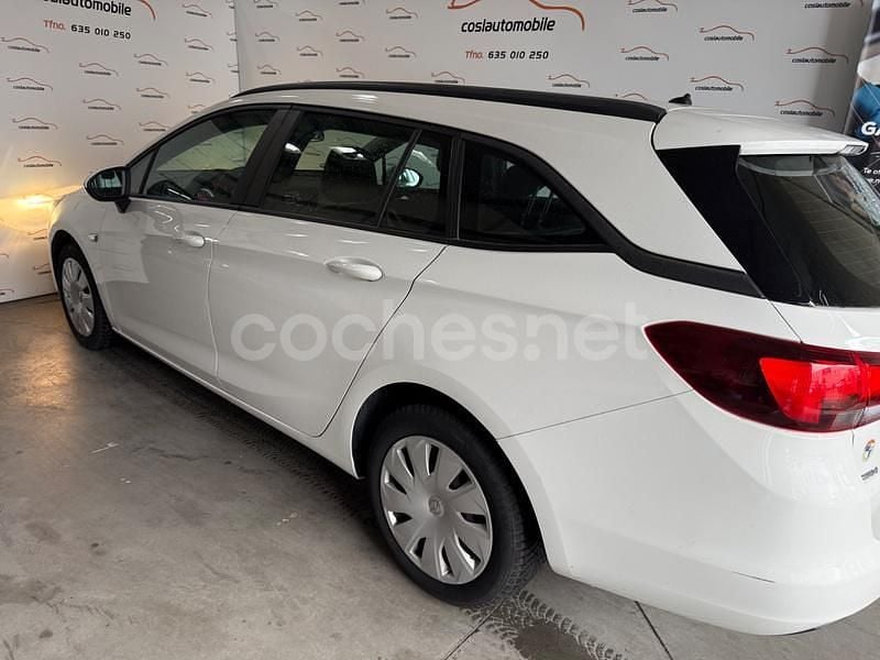 Usado Opel Astra Dynamic 110 CV (80 kW) 2019 Blanco Familiar