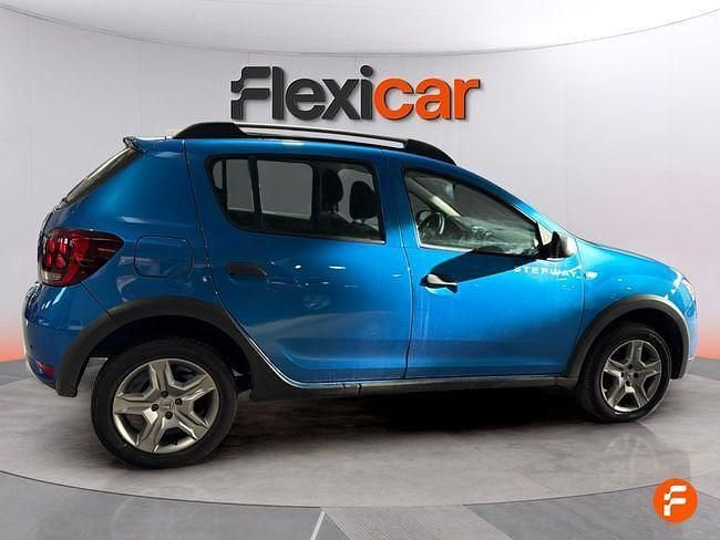 Usado Dacia Sandero Comfort 90 CV (66 kW) 2019 Azul