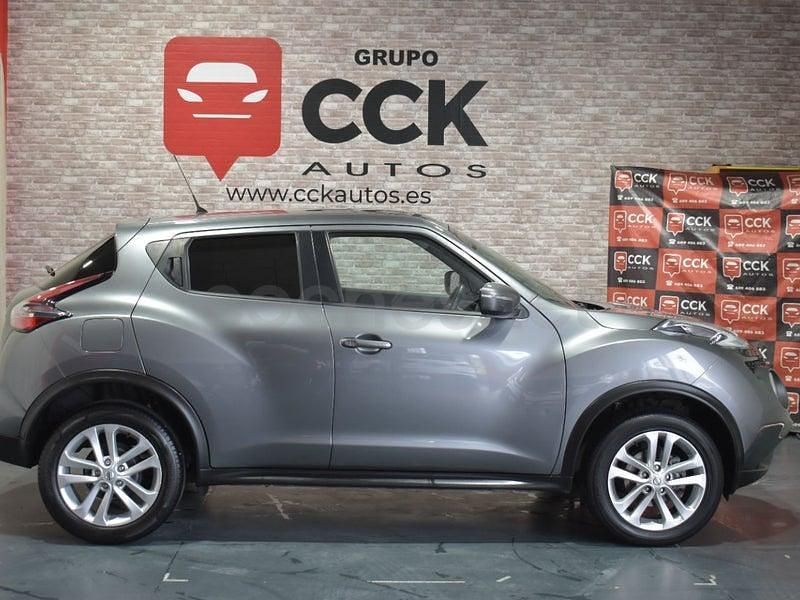 Usado Nissan Juke Acenta 110 CV (80 kW) 2017 Gris / plata SUV