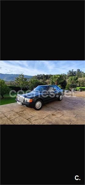 Usado Mercedes 190 75 CV (55 kW) 1984 Verde Berlina