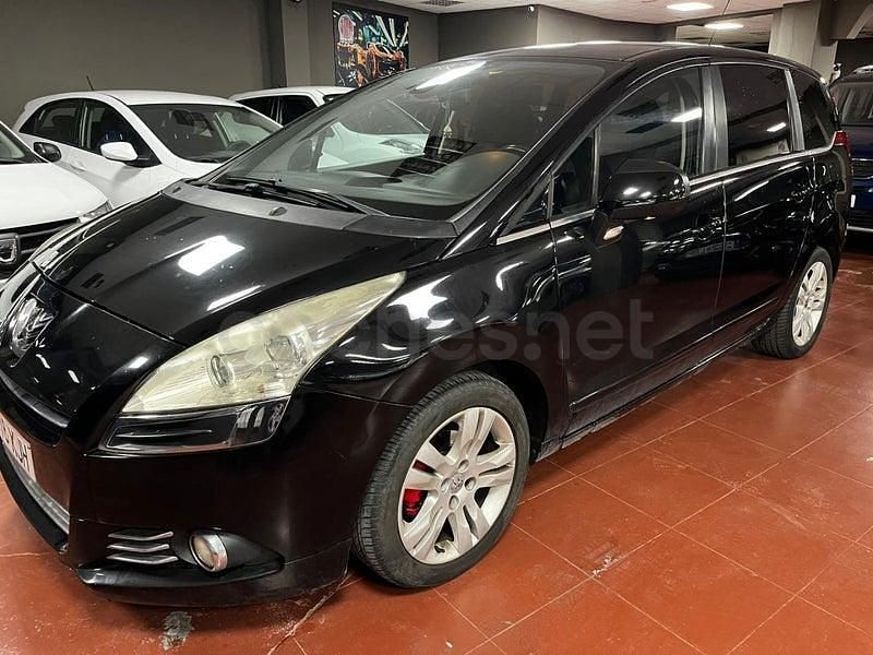 Usado Peugeot 5008 Premium 110 CV (80 kW) 2010 Negro Monovolumen
