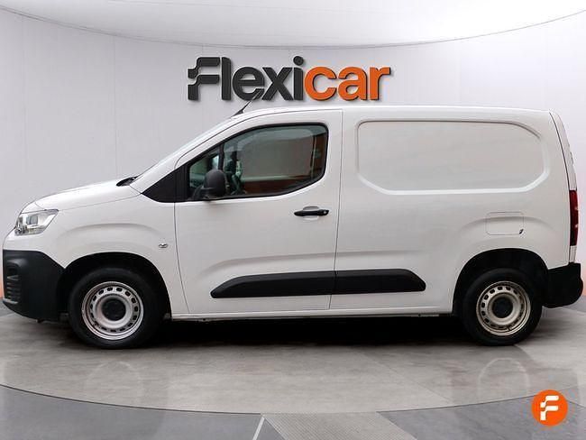 Usado Citroën Berlingo Feel 102 CV (75 kW) 2021 Blanco Monovolumen