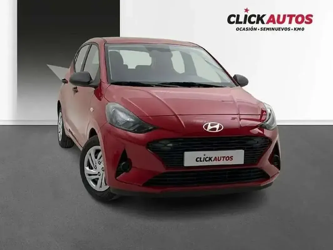 Usado Hyundai i10 67 CV (49 kW) 2026 Rojo Utilitario