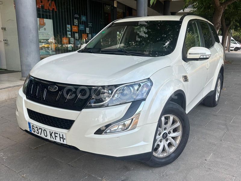 Blanco Usado 2017 Mahindra XUV500 SUV | 12.990 € - Imagen 1/4