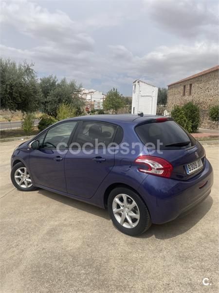 Usado Peugeot 208 Style 92 CV (67 kW) 2015 Azul Utilitario