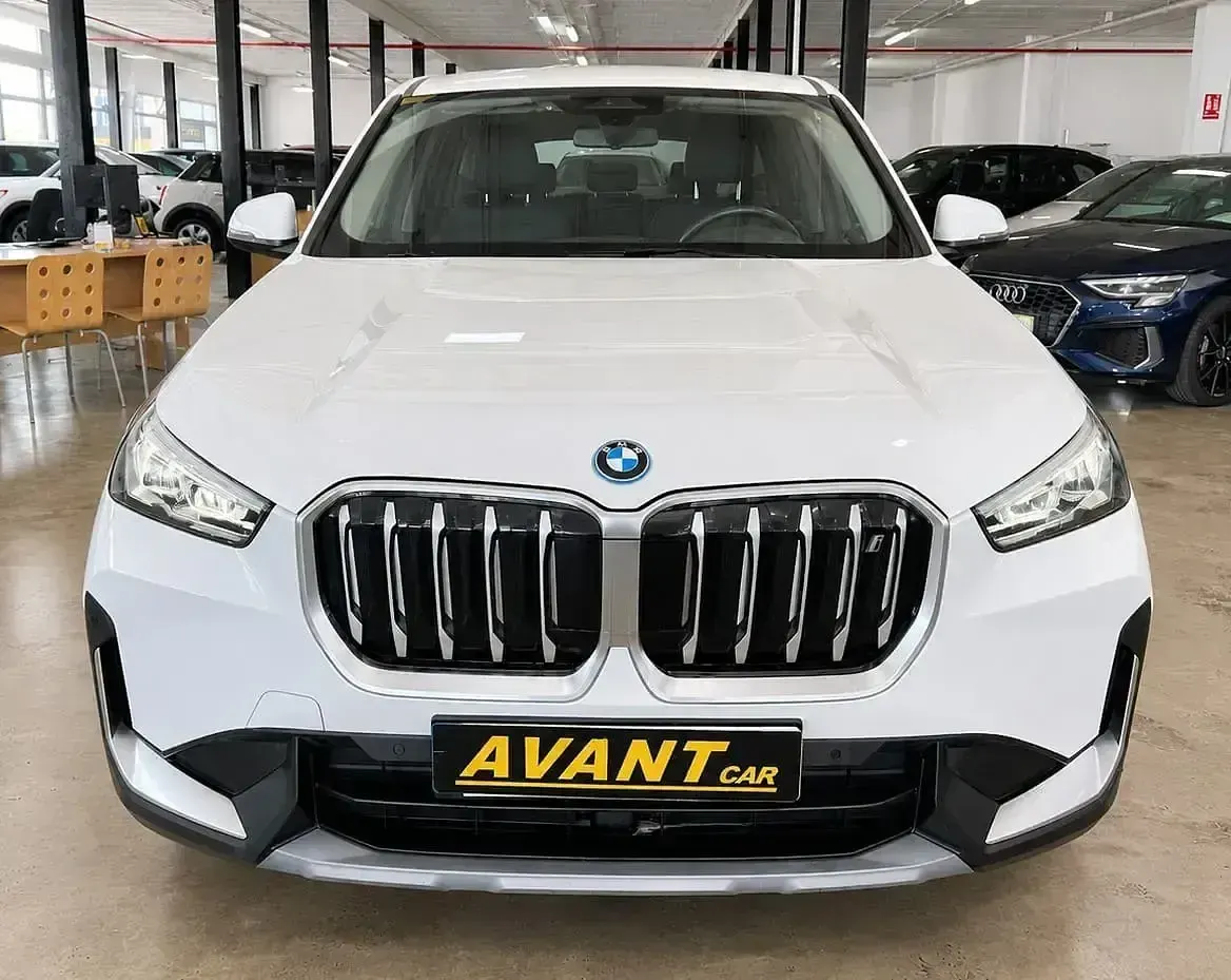 Usado BMW iX1 230 kW (313 CV) 2024 Blanco SUV
