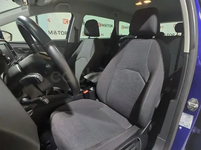 Usado Seat Leon Style 130 CV (95 kW) 2018 Azul Berlina