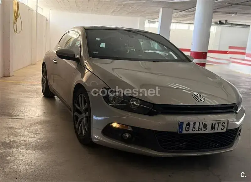 Usado VW Scirocco 200 CV (147 kW) 2009 Gris / plata Coupe
