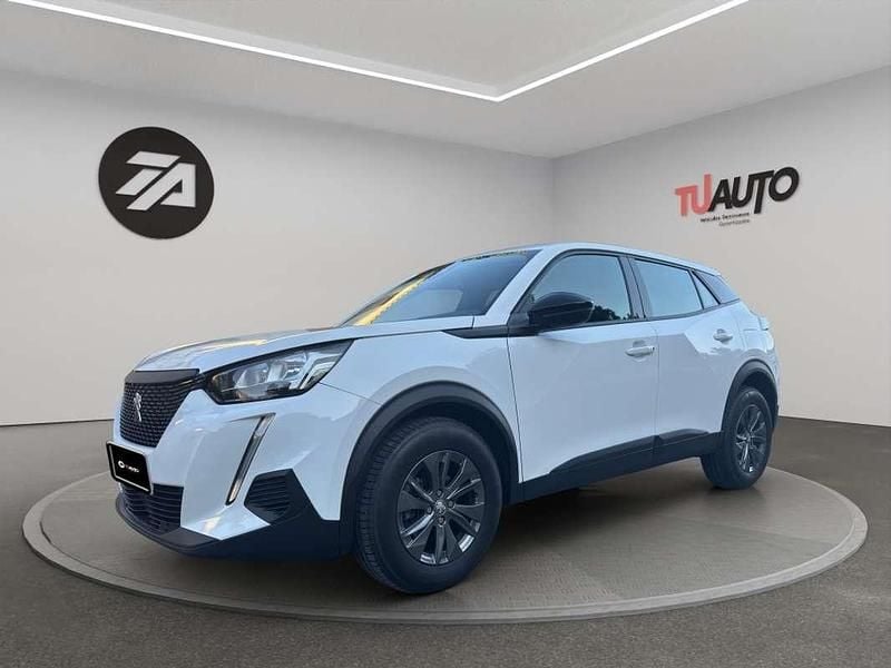 Usado Peugeot 2008 Active 110 CV (80 kW) 2022 SUV