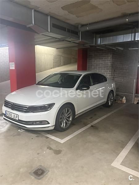 Usado VW Passat Sportline 150 CV (110 kW) 2016 Blanco Berlina