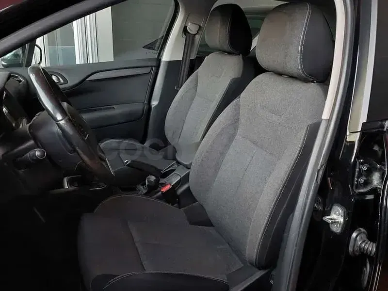 Usado Citroën C4 Feel 99 CV (72 kW) 2015 Negro Berlina