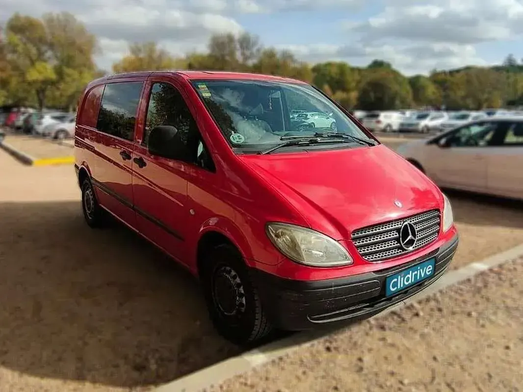 Usado Mercedes Vito 109 CV (80 kW) 2008 Rojo Van