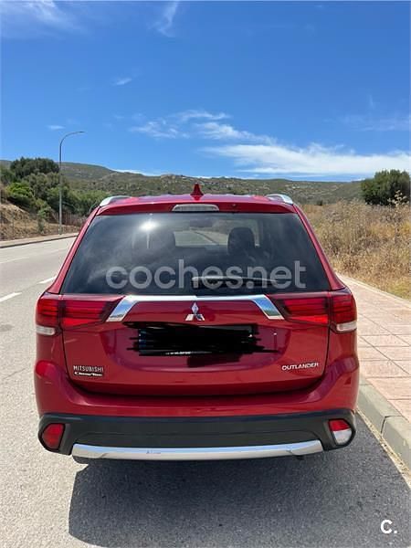 Usado Mitsubishi Outlander Motion 150 CV (110 kW) 2017 Rojo SUV
