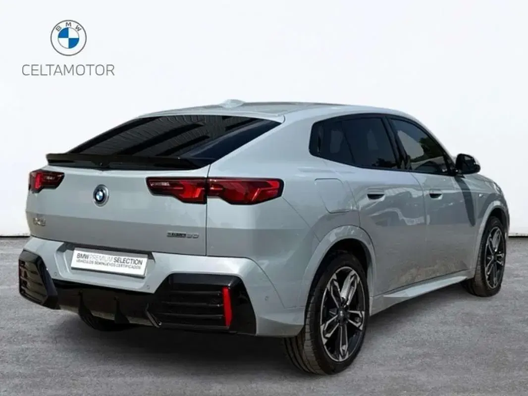 Usado BMW iX2 Comfort Edition 150 kW (204 CV) 2024 Gris SUV