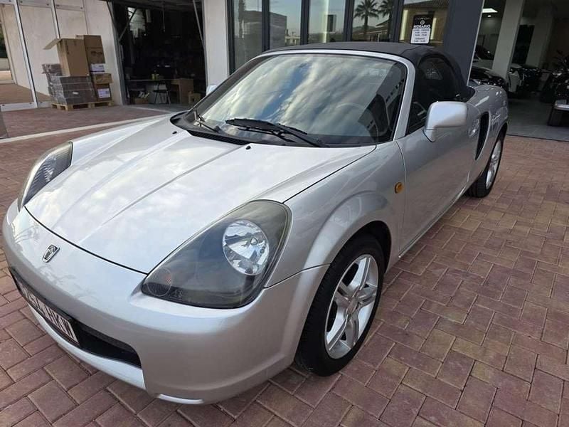 Usado Toyota MR2 140 CV (102 kW) 2002 Gris Coupe