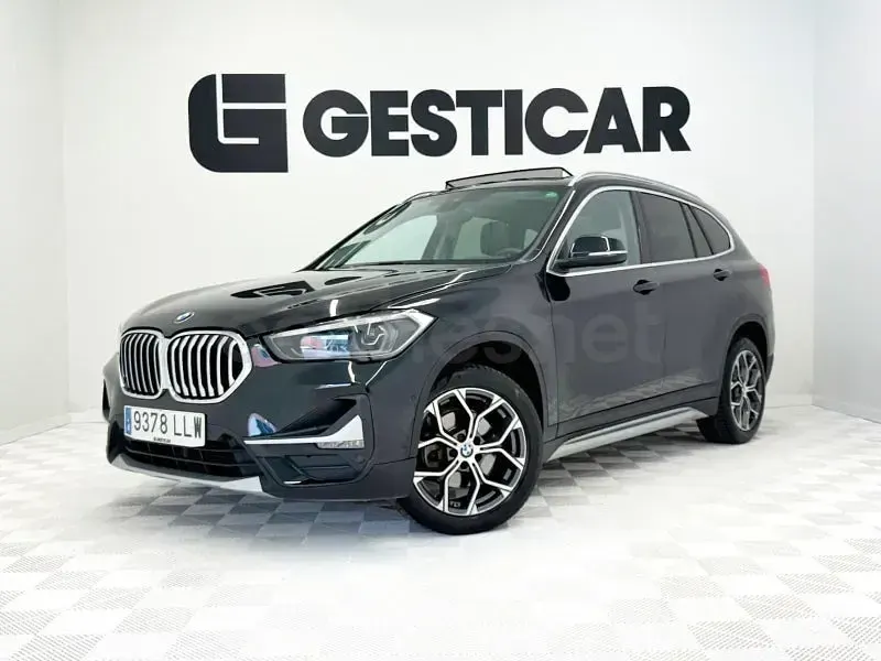 Usado BMW X1 Comfort Edition 150 CV (110 kW) 2020 Negro SUV