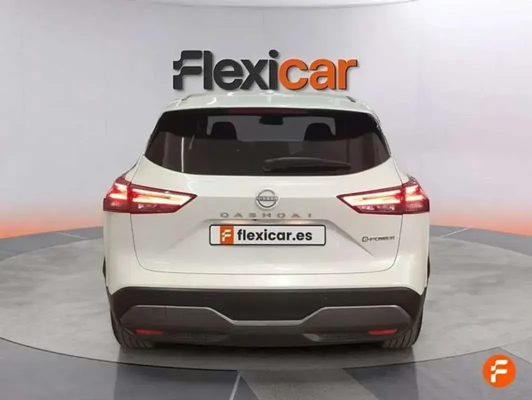 Usado Nissan Qashqai N-Connecta 140 CV (102 kW) 2023 Blanco SUV