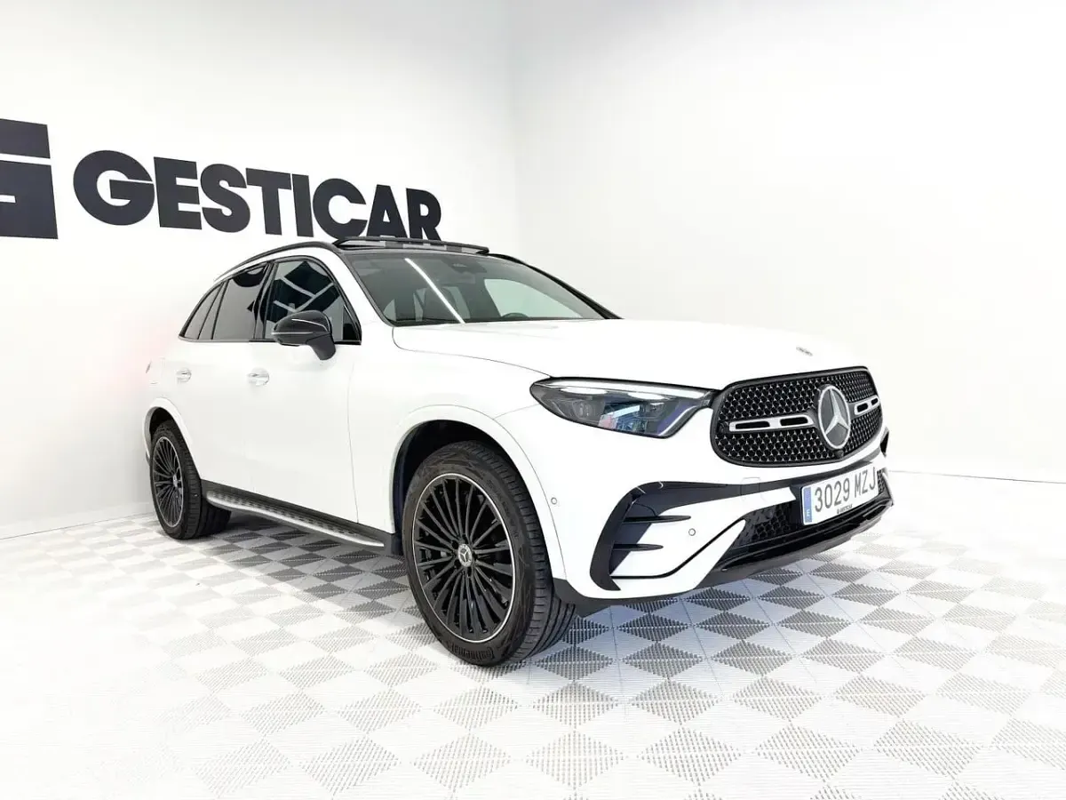 Usado Mercedes GLC300e 333 CV (244 kW) 2025 Blanco SUV
