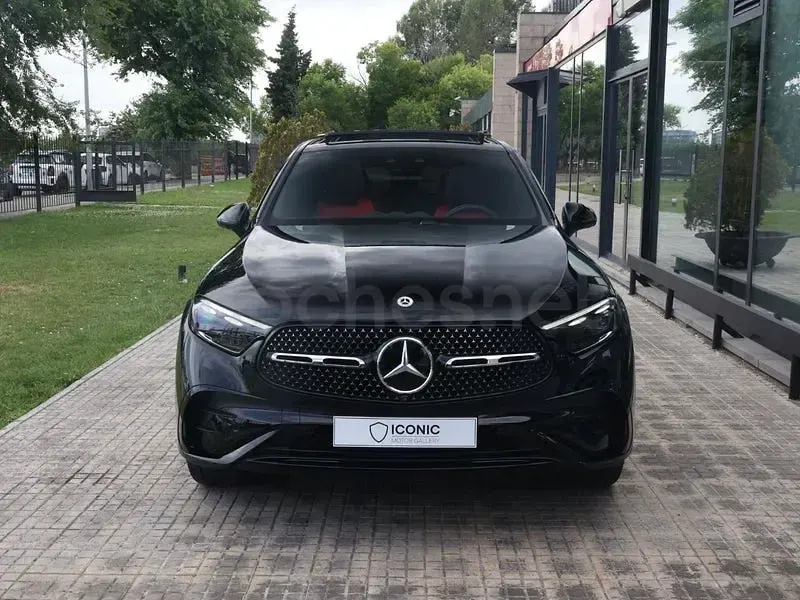 Usado Mercedes GLC300 269 CV (197 kW) 2025 Negro SUV
