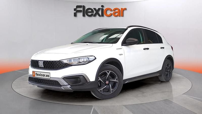 Usado Fiat Tipo 95 CV (69 kW) 2022 Blanco Berlina