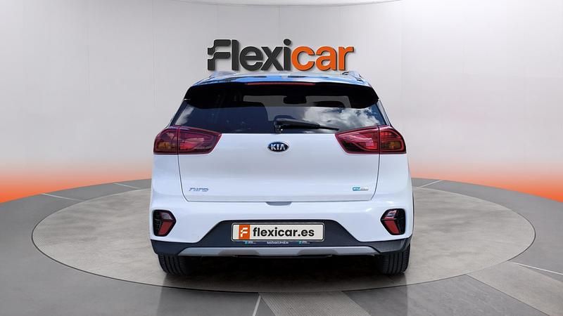 Usado Kia Niro 141 HP (103 kW) 2021 Branco SUV